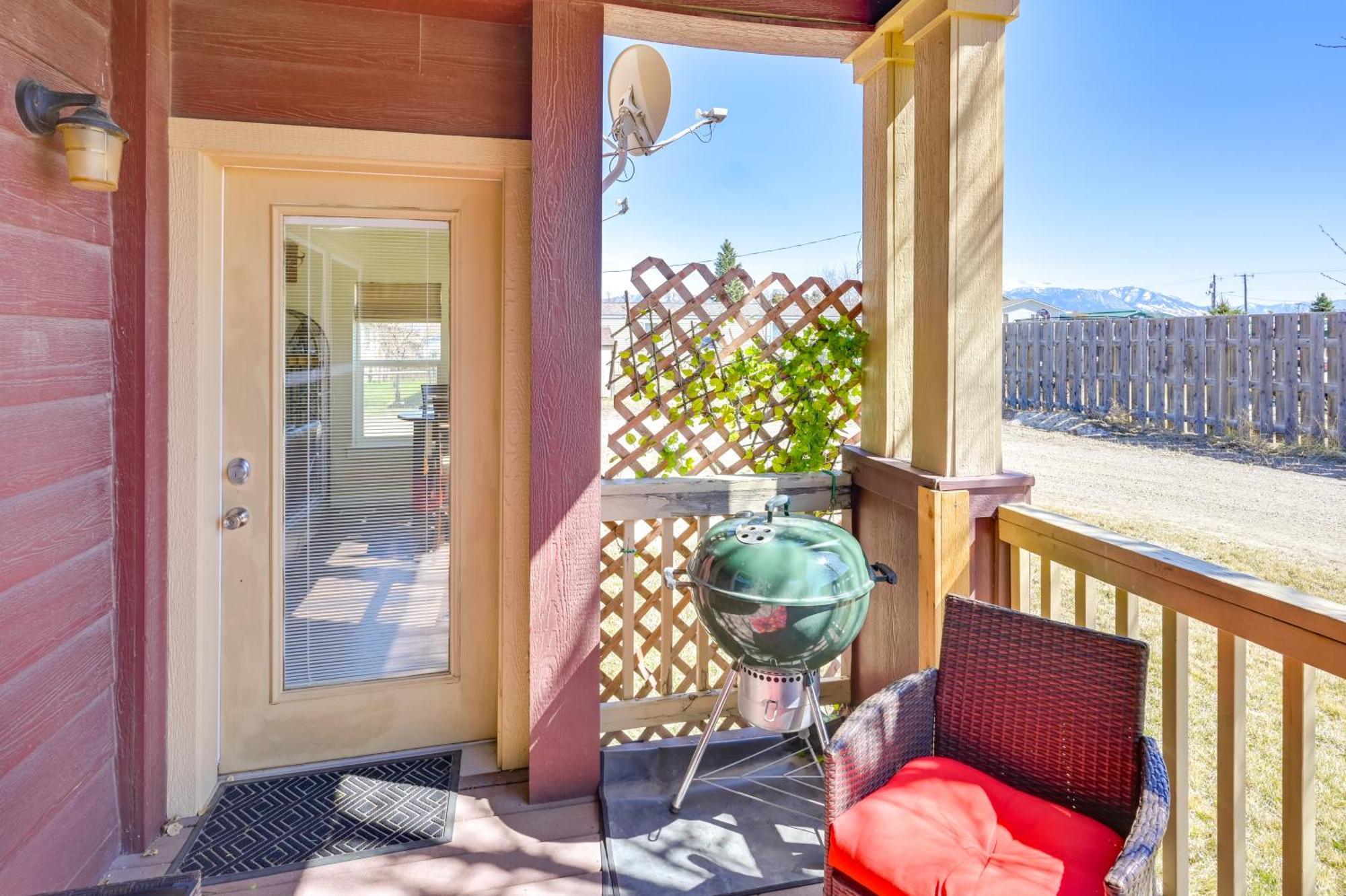 Ennis Vacation Rental With Balcony Walk To Downtown エクステリア 写真